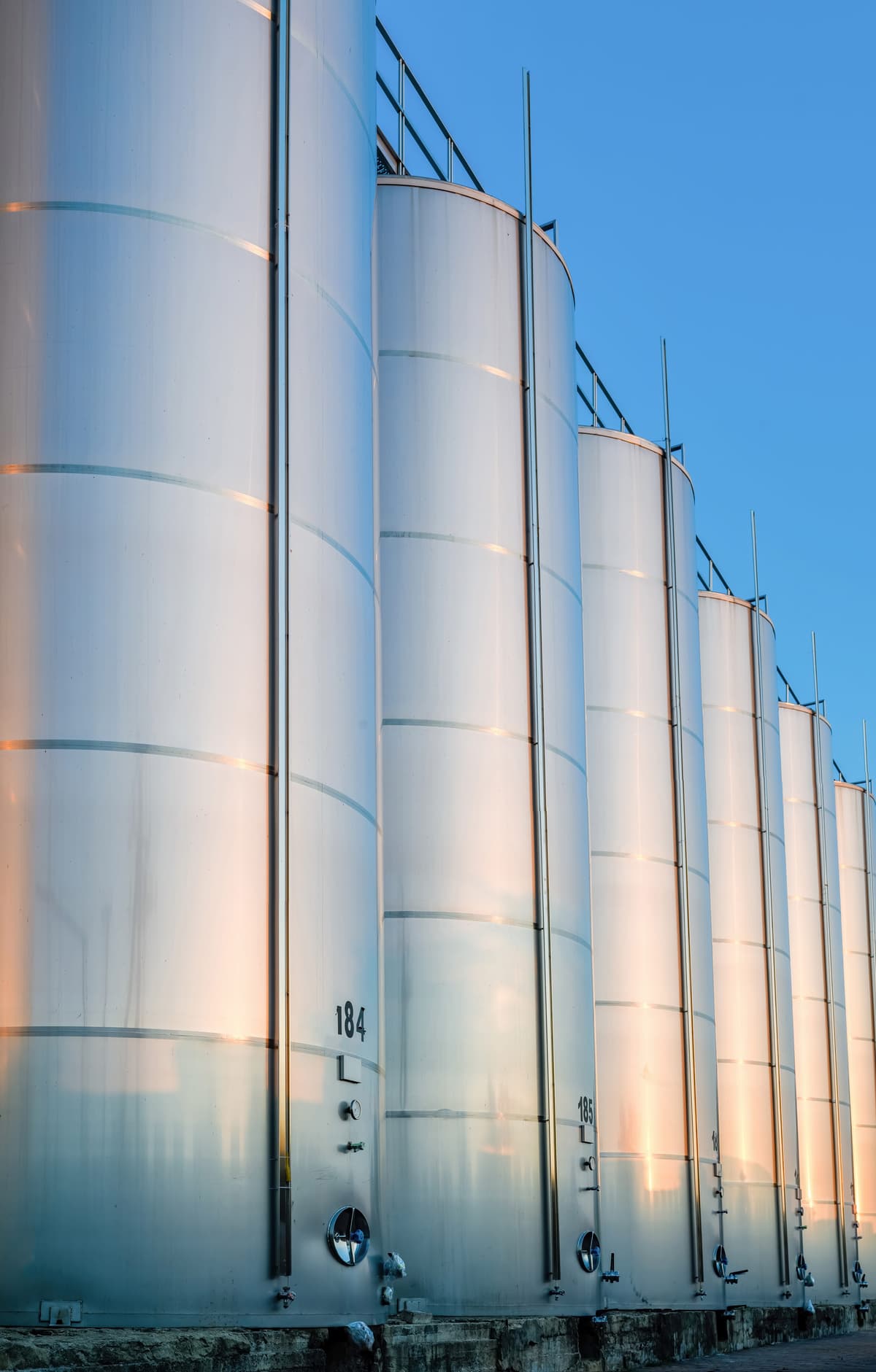 Storage tanks